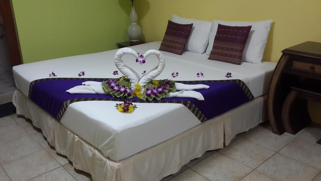 เชชาลีบังกาโล Hotel Nai Yang ภายนอก รูปภาพ